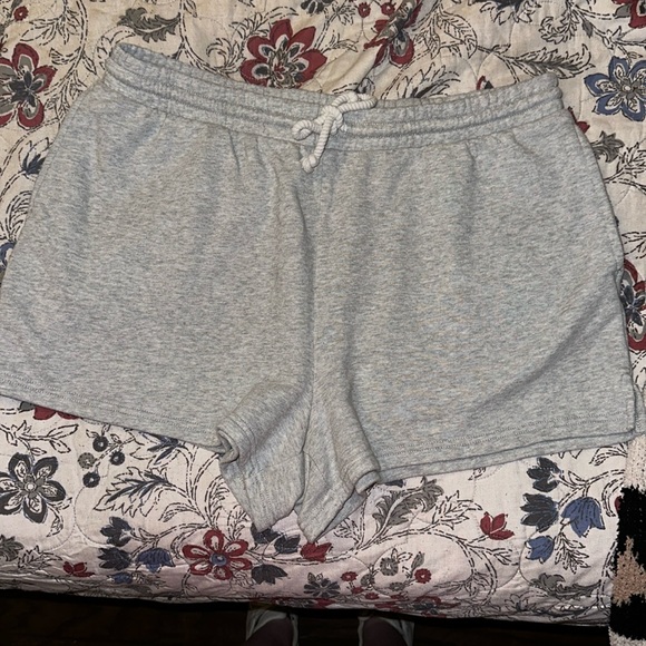 American Eagle Sweat Shorts - Picture 1 of 8